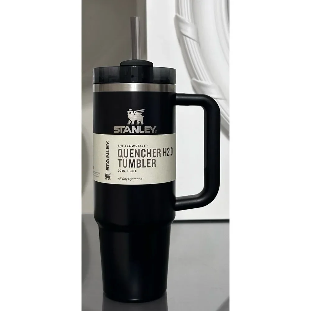 Stanley Quencher H2.0 Flowstate 30oz Tumbler- BLACK GLOW‎ - Picture 2 of 5
